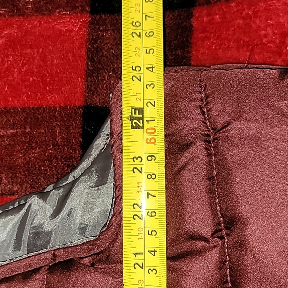 NordicTrack. Down Puffer Vest.  Like-new. Size XL - Picture 3 of 14